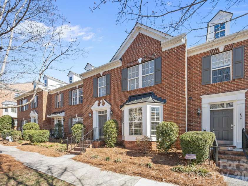 738 Naramore Street, Davidson, NC 28036.  MLS# CAR4350695, YatesRealty ID 30597. 