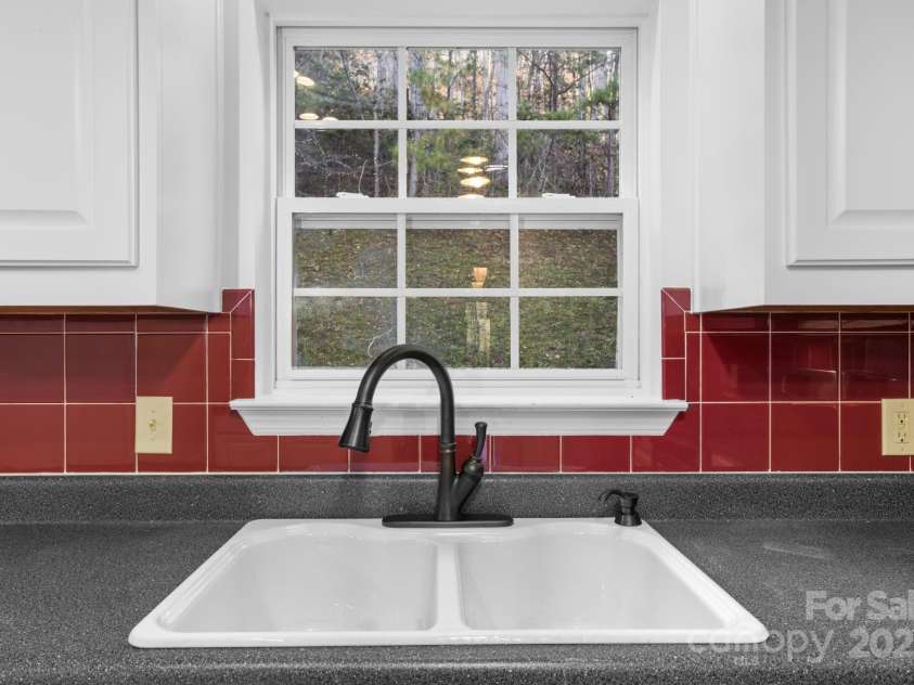 166 Jay Bird Drive, Sylva, NC 28779.  MLS# CAR4289946, YatesRealty ID 30599. 