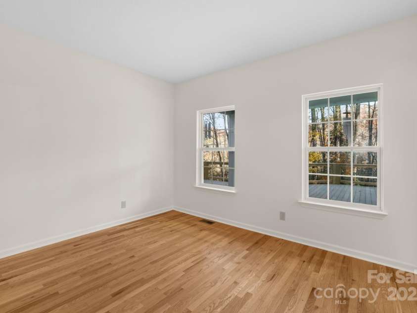 166 Jay Bird Drive, Sylva, NC 28779.  MLS# CAR4289946, YatesRealty ID 30599. 