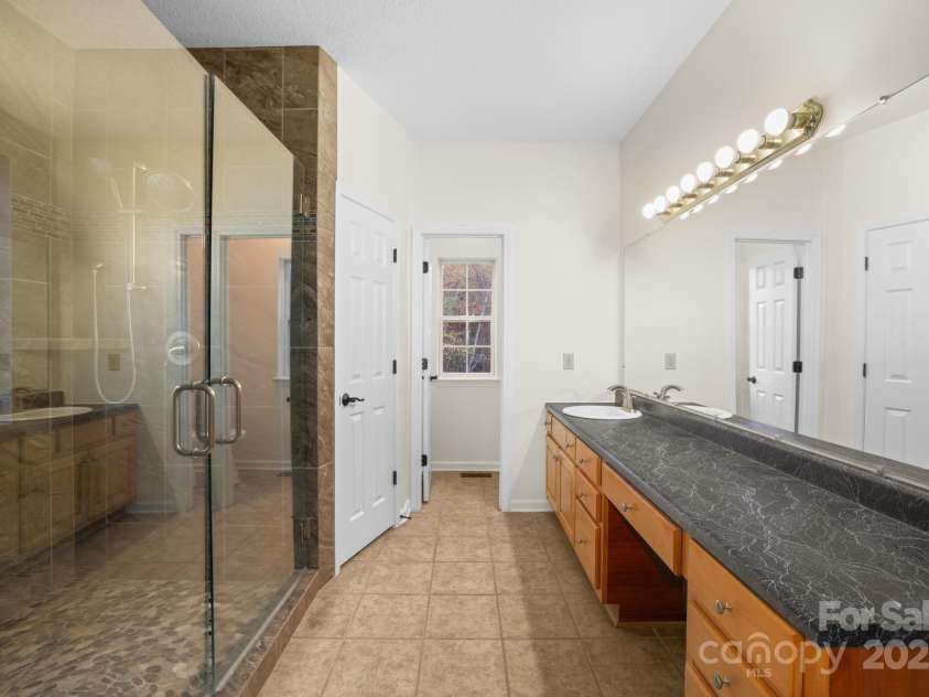 166 Jay Bird Drive, Sylva, NC 28779.  MLS# CAR4289946, YatesRealty ID 30599. 