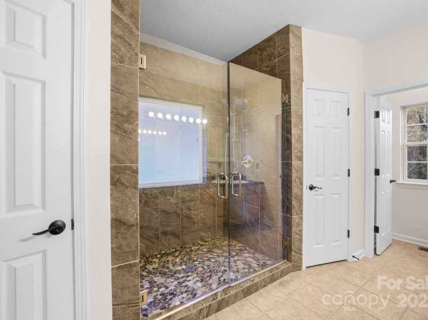 166 Jay Bird Drive, Sylva, NC 28779.  MLS# CAR4289946, YatesRealty ID 30599. 