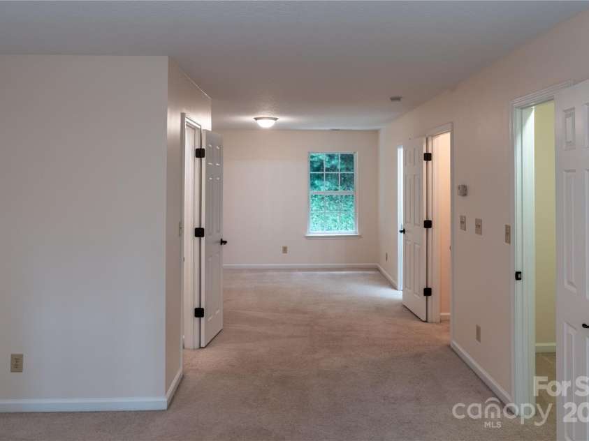 166 Jay Bird Drive, Sylva, NC 28779.  MLS# CAR4289946, YatesRealty ID 30599. Upstairs en-suite bedroom; could be split into 2 rooms!