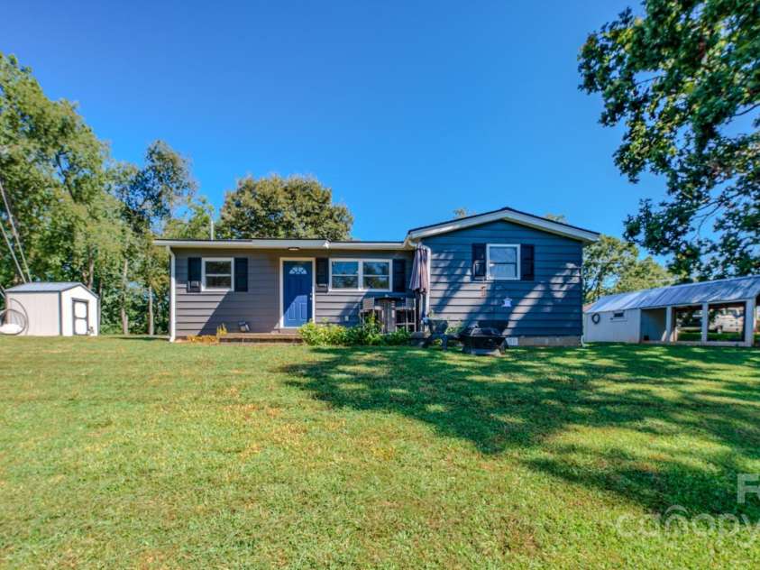 26 Center Street, Candler, NC 28715.  MLS# CAR4297690, YatesRealty ID 306. 