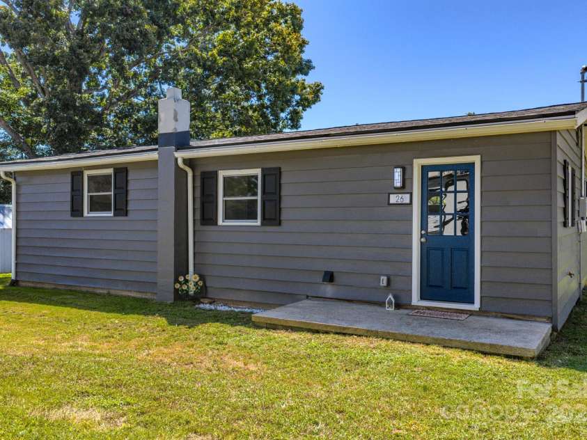 26 Center Street, Candler, NC 28715.  MLS# CAR4297690, YatesRealty ID 306. 