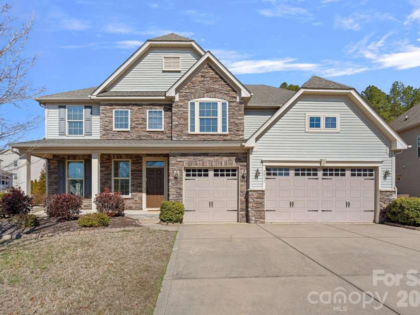 7411 Greene Mill Avenue, Concord, NC 28025.  MLS# CAR4351127, YatesRealty ID 3060. 
