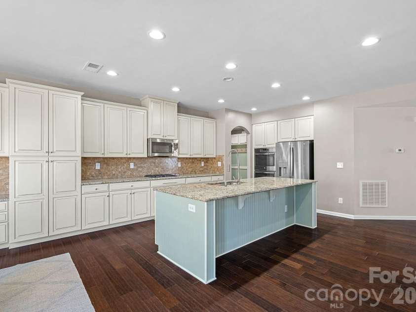 7411 Greene Mill Avenue, Concord, NC 28025.  MLS# CAR4351127, YatesRealty ID 3060. 