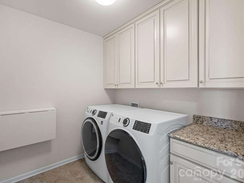 7411 Greene Mill Avenue, Concord, NC 28025.  MLS# CAR4351127, YatesRealty ID 3060. 