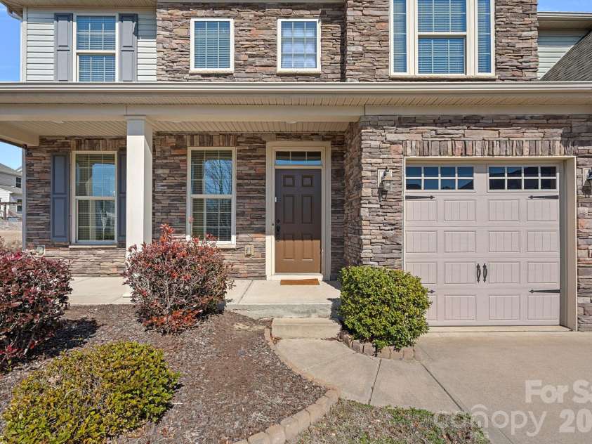 7411 Greene Mill Avenue, Concord, NC 28025.  MLS# CAR4351127, YatesRealty ID 3060. 