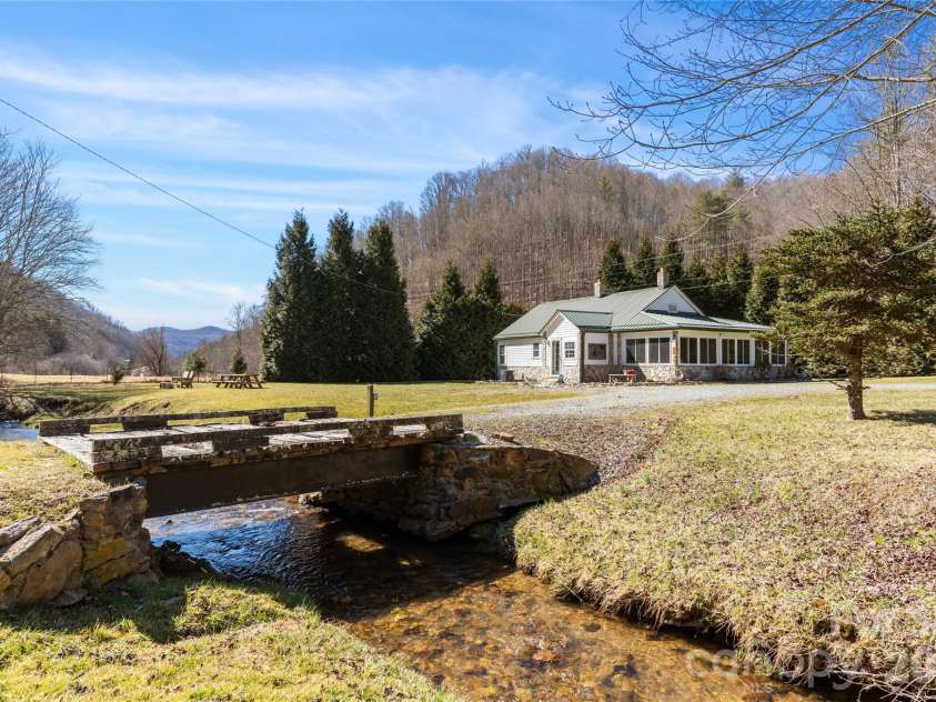 12892 US 23 Highway, Mars Hill, NC 28754.  MLS# CAR4390706, YatesRealty ID 30601. 