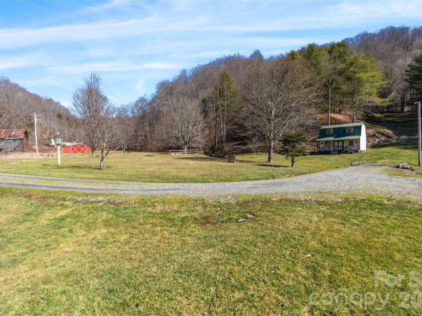 12892 US 23 Highway, Mars Hill, NC 28754.  MLS# CAR4390706, YatesRealty ID 30601. 