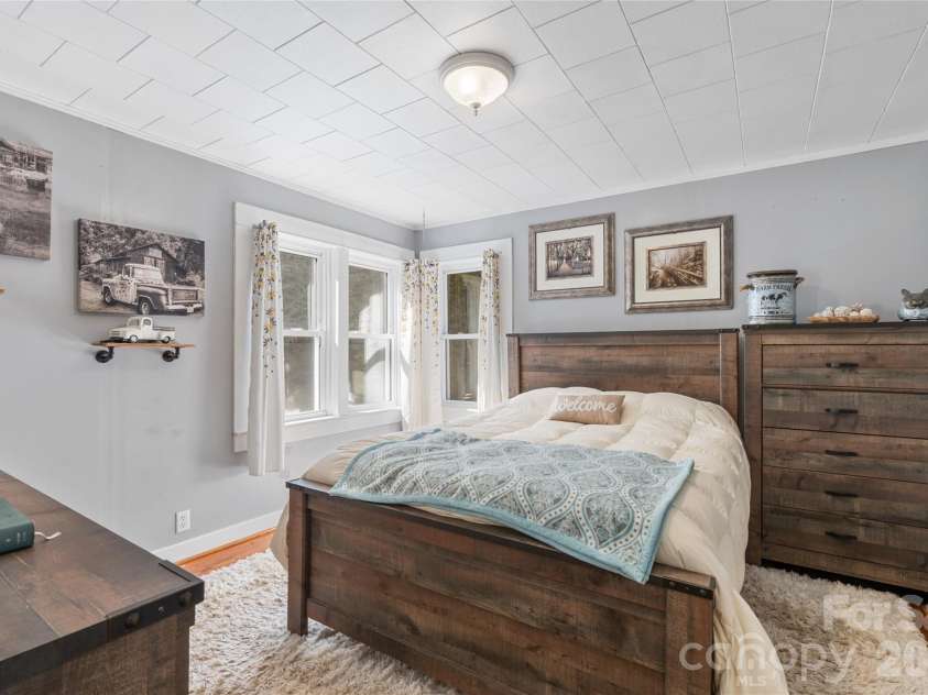 12892 US 23 Highway, Mars Hill, NC 28754.  MLS# CAR4390706, YatesRealty ID 30601. 