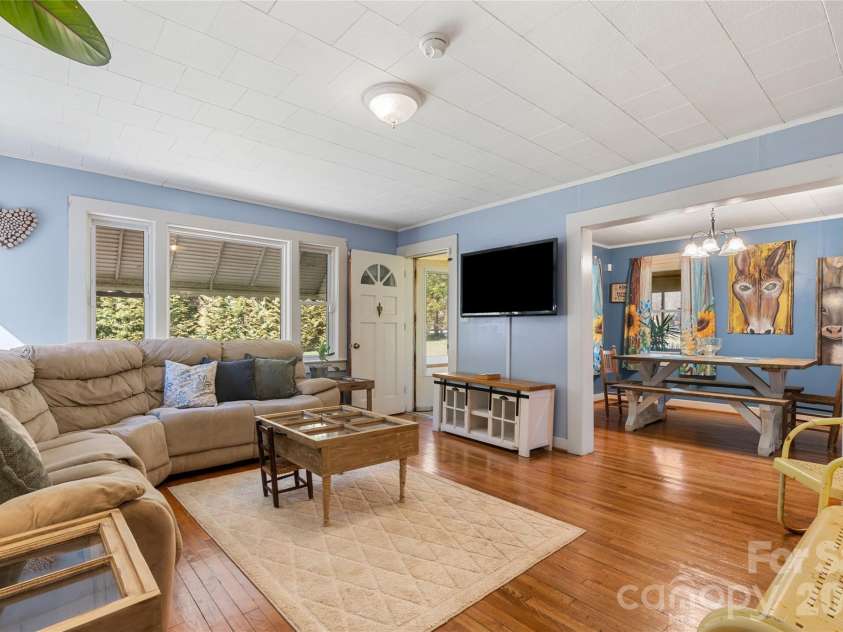 12892 US 23 Highway, Mars Hill, NC 28754.  MLS# CAR4390706, YatesRealty ID 30601. 
