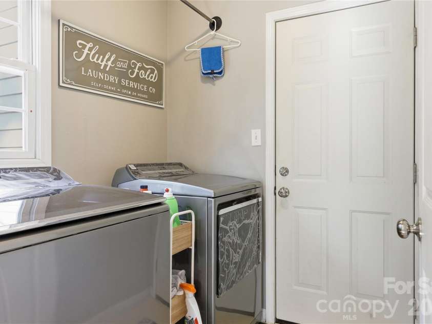 275 Ferguson Drive, Asheville, NC 28806.  MLS# CAR4379726, YatesRealty ID 30603. 