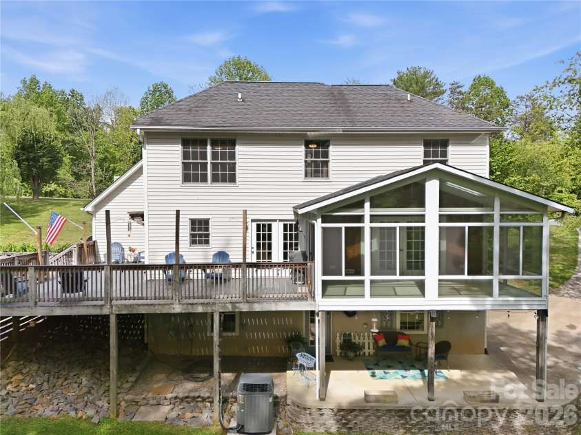 275 Ferguson Drive, Asheville, NC 28806.  MLS# CAR4379726, YatesRealty ID 30603. 