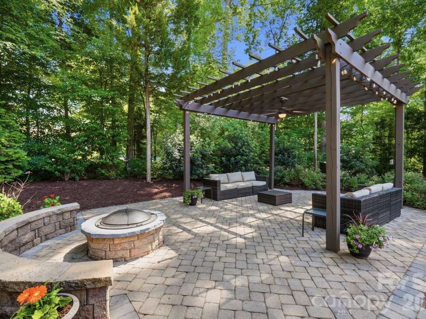 1413 Screech Owl Road, Waxhaw, NC 28173.  MLS# CAR4381347, YatesRealty ID 30604. 