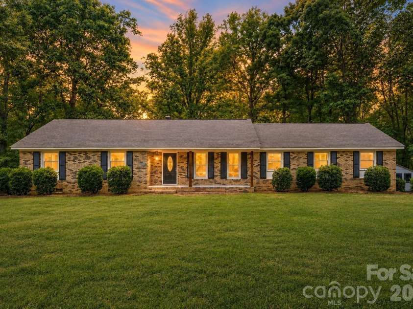 36183 Davis Drive, Albemarle, NC 28001.  MLS# CAR4391780, YatesRealty ID 30605. 