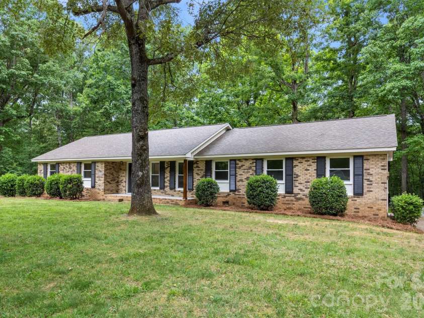 36183 Davis Drive, Albemarle, NC 28001.  MLS# CAR4391780, YatesRealty ID 30605. 
