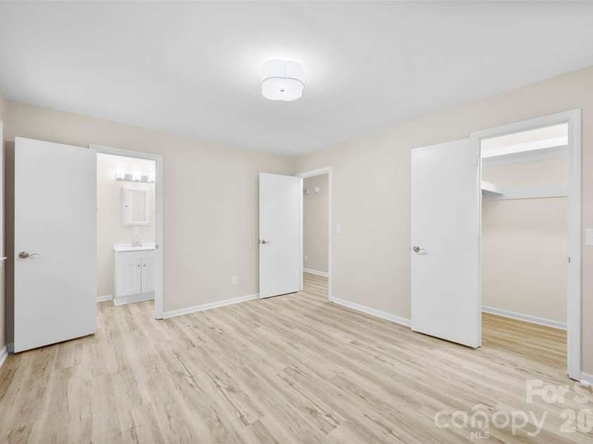 36183 Davis Drive, Albemarle, NC 28001.  MLS# CAR4391780, YatesRealty ID 30605. 