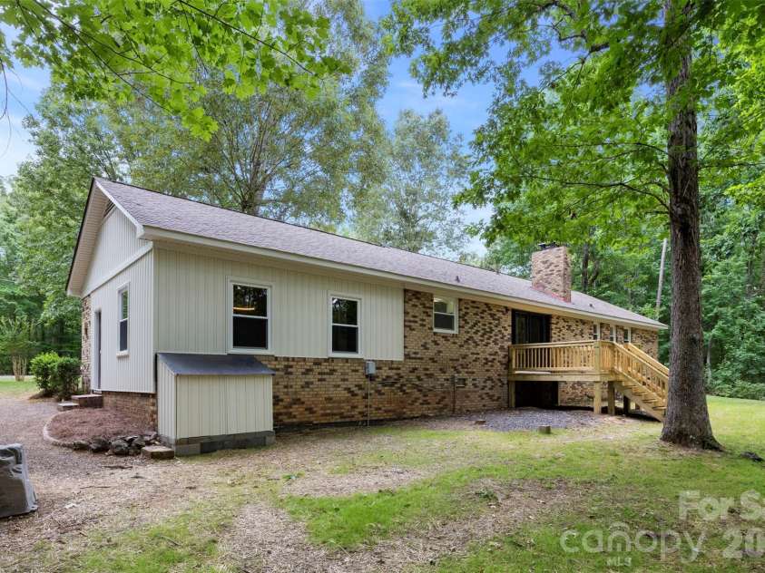 36183 Davis Drive, Albemarle, NC 28001.  MLS# CAR4391780, YatesRealty ID 30605. 