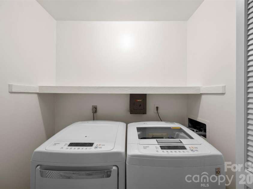 36183 Davis Drive, Albemarle, NC 28001.  MLS# CAR4391780, YatesRealty ID 30605. Laundry Room