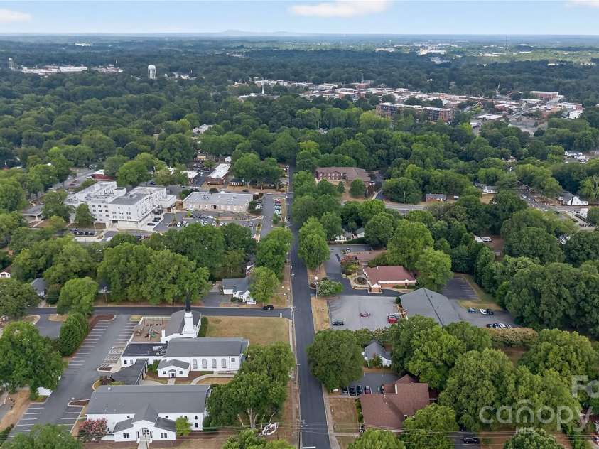 662 Carpenter Avenue, Mooresville, NC 28115.  MLS# CAR4286895, YatesRealty ID 30605. Property is surrounded by medical offices and is across the street from a church. Close proximity to Iredell County Government Center and Mooresville High School
