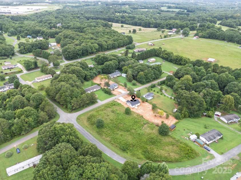 104 Highfield Court, Shelby, NC 28150.  MLS# CAR4288435, YatesRealty ID 30606. 