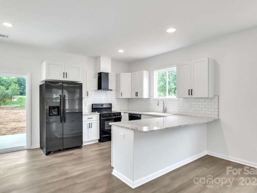 104 Highfield Court, Shelby, NC 28150.  MLS# CAR4288435, YatesRealty ID 30606. 