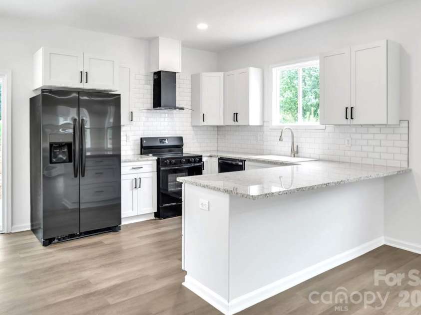 104 Highfield Court, Shelby, NC 28150.  MLS# CAR4334736, YatesRealty ID 30606. 