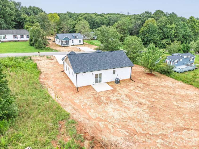 104 Highfield Court, Shelby, NC 28150.  MLS# CAR4334736, YatesRealty ID 30606. 