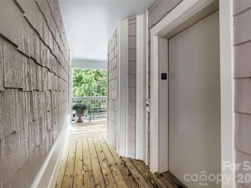 706 Northeast Drive, Davidson, NC 28036.  MLS# CAR4385734, YatesRealty ID 30606. Elevator to your 3rd floor penthouse