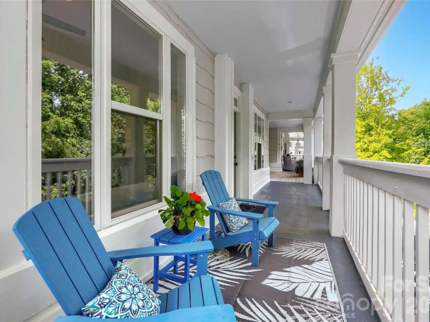 706 Northeast Drive, Davidson, NC 28036.  MLS# CAR4385734, YatesRealty ID 30606. Penthouse balcony