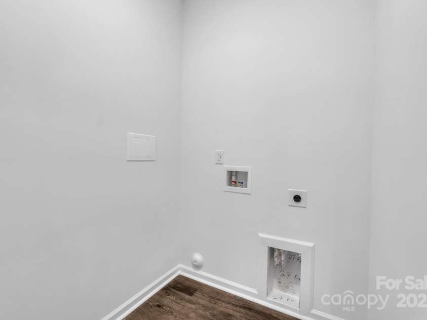 105 Highfield Court, Shelby, NC 28150.  MLS# CAR4288854, YatesRealty ID 30607. 