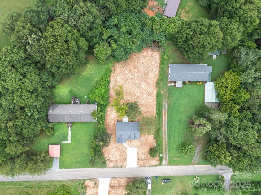 105 Highfield Court, Shelby, NC 28150.  MLS# CAR4288854, YatesRealty ID 30607. 