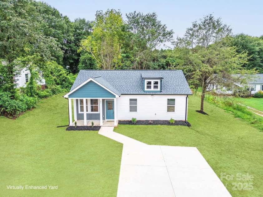 105 Highfield Court, Shelby, NC 28150.  MLS# CAR4288854, YatesRealty ID 30607. 