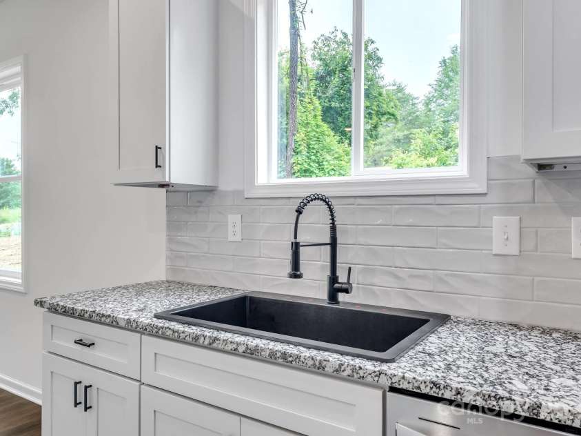 105 Highfield Court, Shelby, NC 28150.  MLS# CAR4288854, YatesRealty ID 30607. 