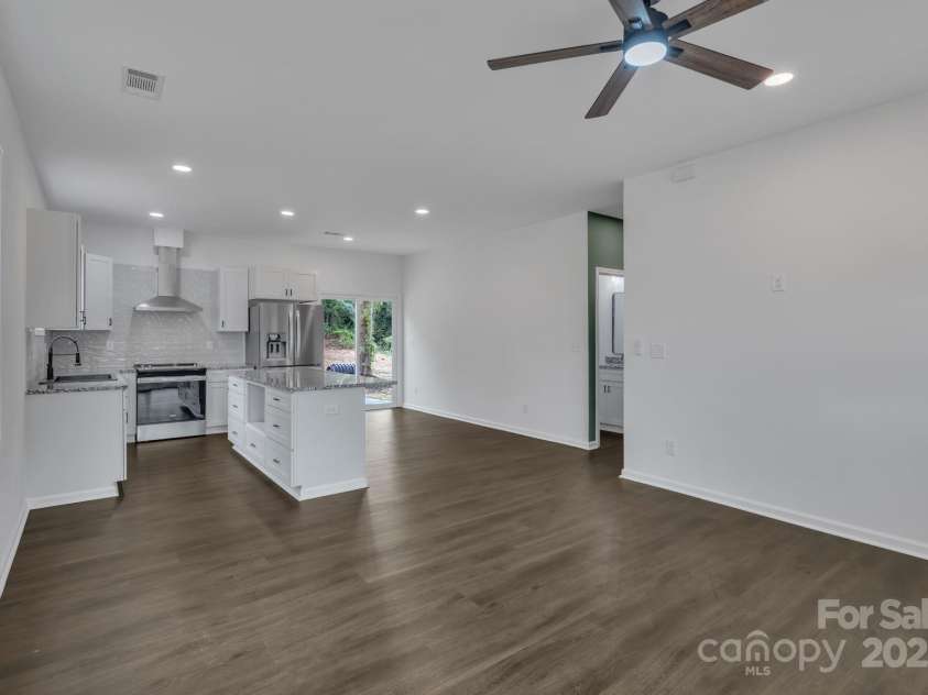 105 Highfield Court, Shelby, NC 28150.  MLS# CAR4288854, YatesRealty ID 30607. 