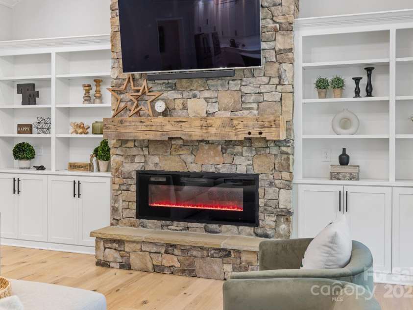 14941 Deer Hollow Drive, Gold Hill, NC 28071.  MLS# CAR4314685, YatesRealty ID 3061. Fieldstone fireplace