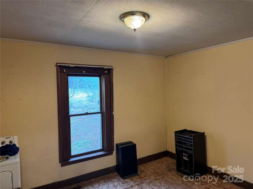 201 Tinsley Road, Brevard, NC 28712.  MLS# CAR4328409, YatesRealty ID 3061. 