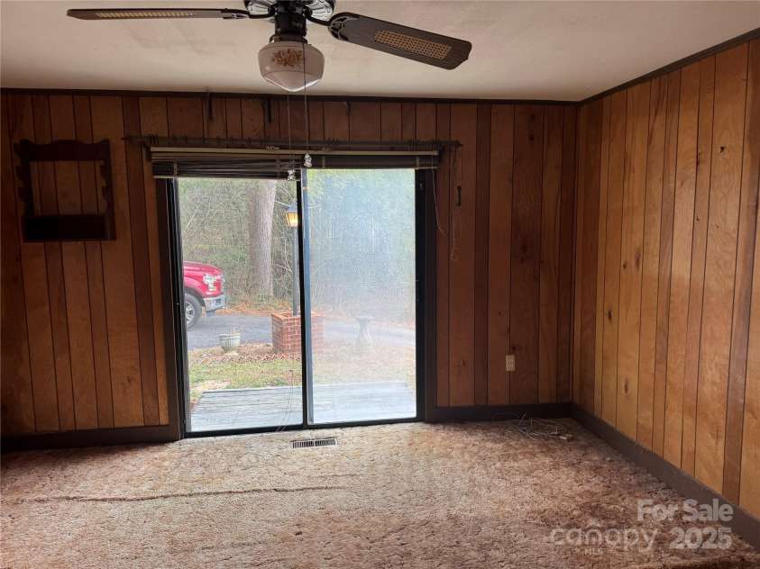 201 Tinsley Road, Brevard, NC 28712.  MLS# CAR4328409, YatesRealty ID 3061. 