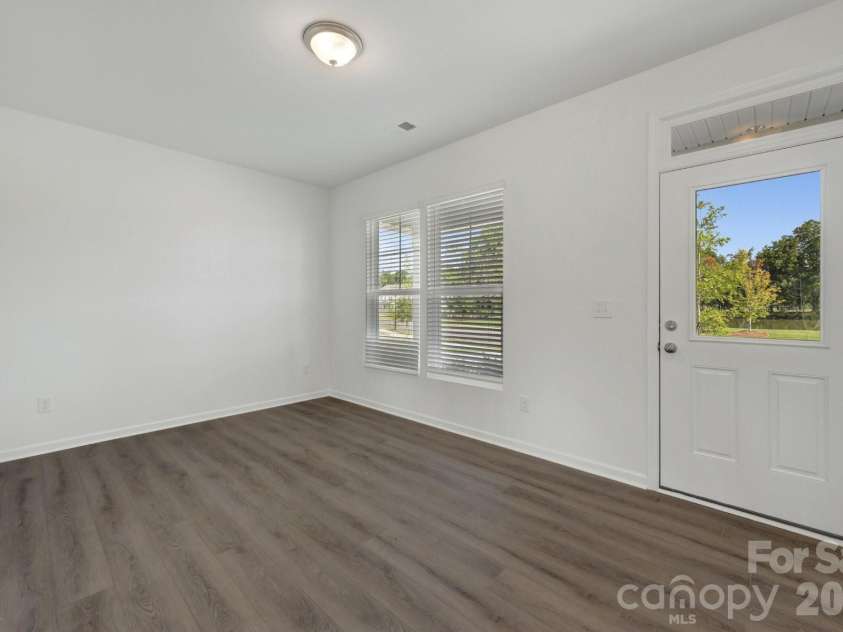 1354 Fremont Drive, Wingate, NC 28174.  MLS# CAR4391046, YatesRealty ID 30610. Flex room