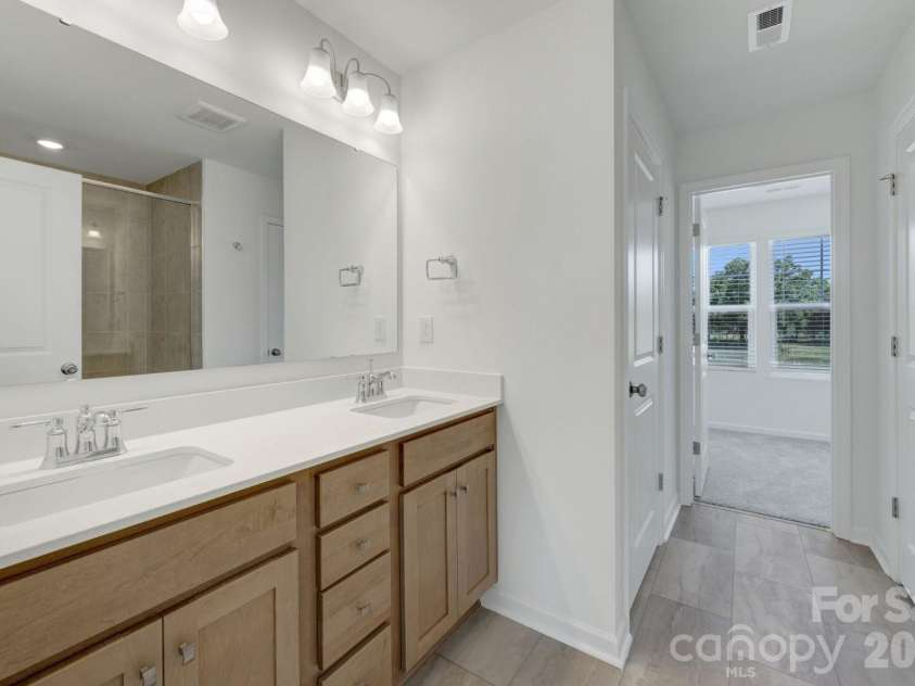 1354 Fremont Drive, Wingate, NC 28174.  MLS# CAR4391046, YatesRealty ID 30610. Owner's suite