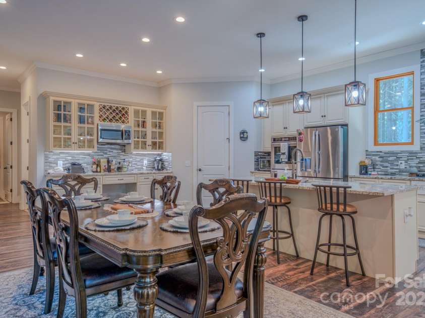 1416 Southpointe Drive, Morganton, NC 28655.  MLS# CAR4283259, YatesRealty ID 30610. 