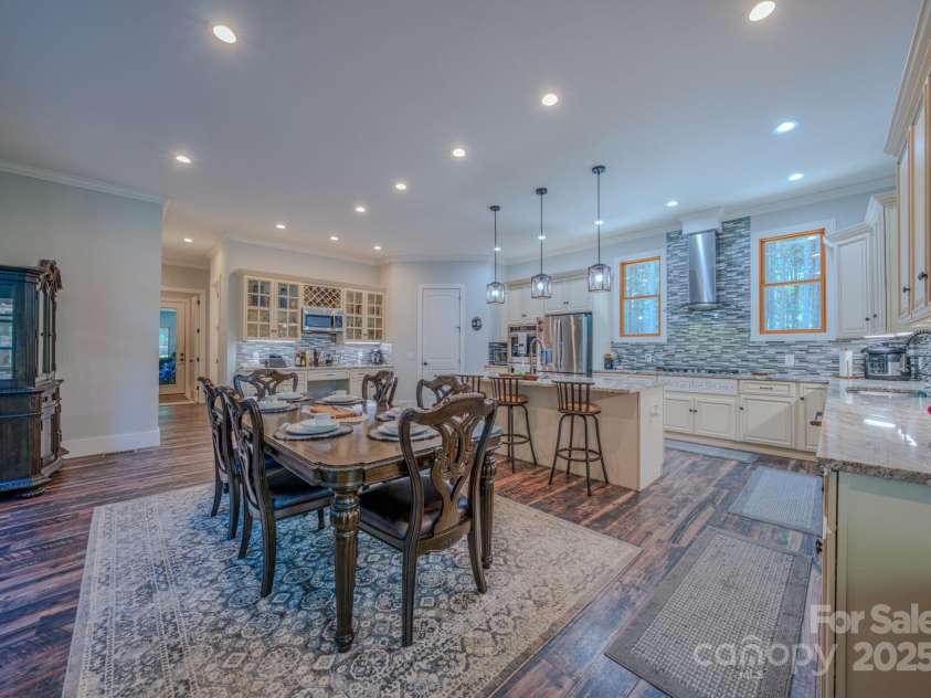 1416 Southpointe Drive, Morganton, NC 28655.  MLS# CAR4283259, YatesRealty ID 30610. 