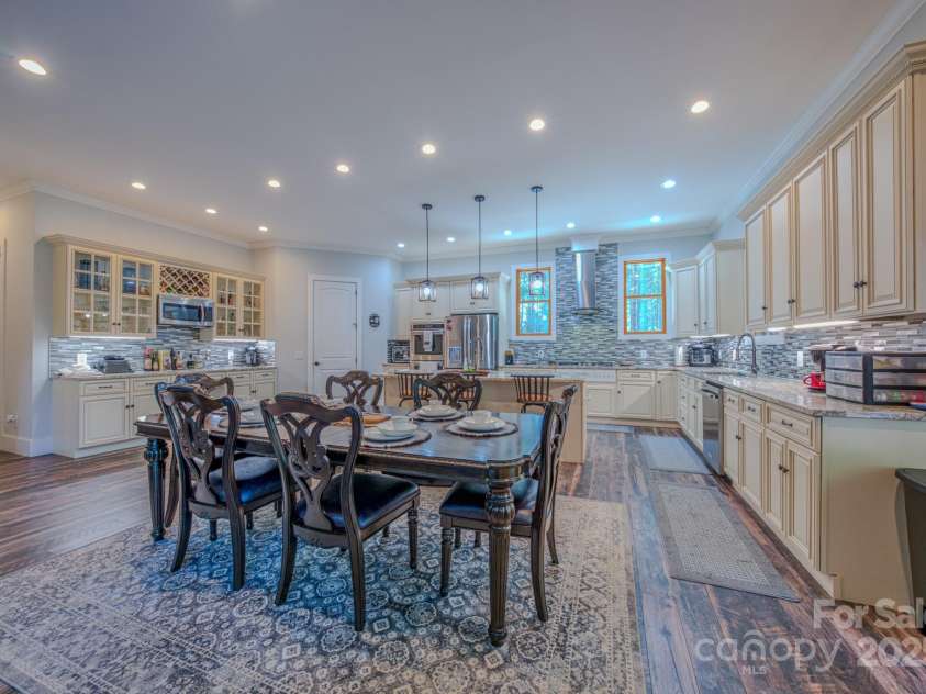 1416 Southpointe Drive, Morganton, NC 28655.  MLS# CAR4283259, YatesRealty ID 30610. 