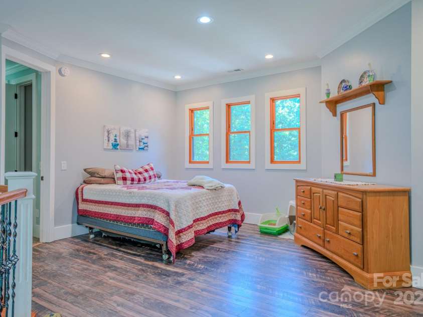 1416 Southpointe Drive, Morganton, NC 28655.  MLS# CAR4283259, YatesRealty ID 30610. 