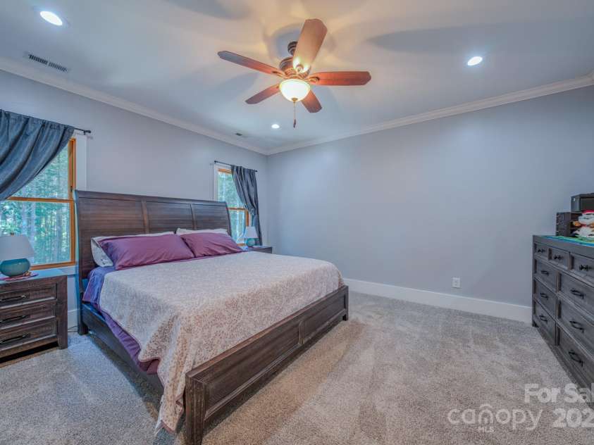 1416 Southpointe Drive, Morganton, NC 28655.  MLS# CAR4283259, YatesRealty ID 30610. 