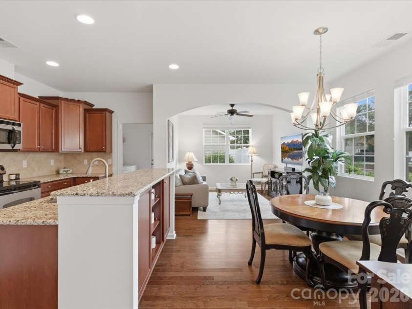 18439 The Commons Boulevard, Cornelius, NC 28031.  MLS# CAR4386213, YatesRealty ID 30611. 