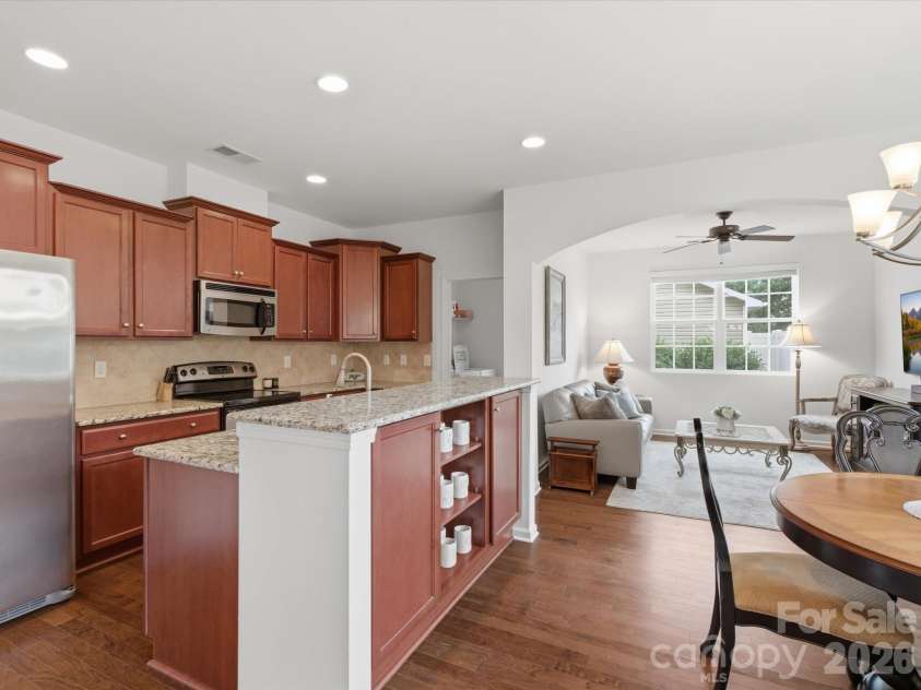 18439 The Commons Boulevard, Cornelius, NC 28031.  MLS# CAR4386213, YatesRealty ID 30611. 