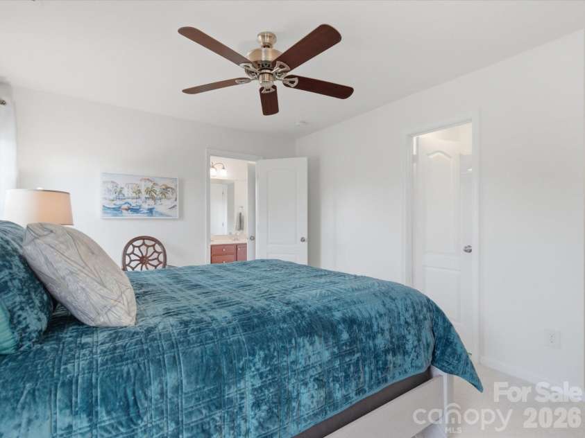 18439 The Commons Boulevard, Cornelius, NC 28031.  MLS# CAR4386213, YatesRealty ID 30611. 