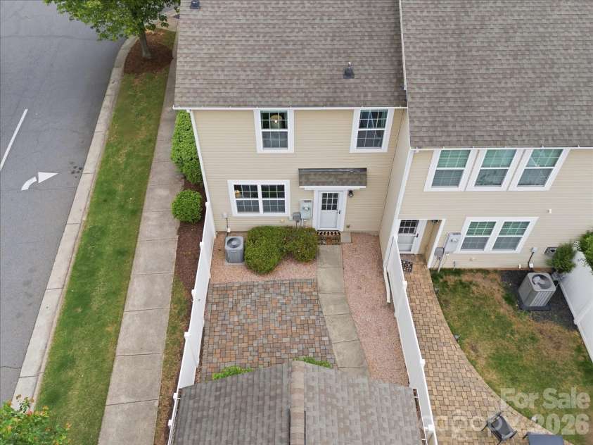 18439 The Commons Boulevard, Cornelius, NC 28031.  MLS# CAR4386213, YatesRealty ID 30611. 